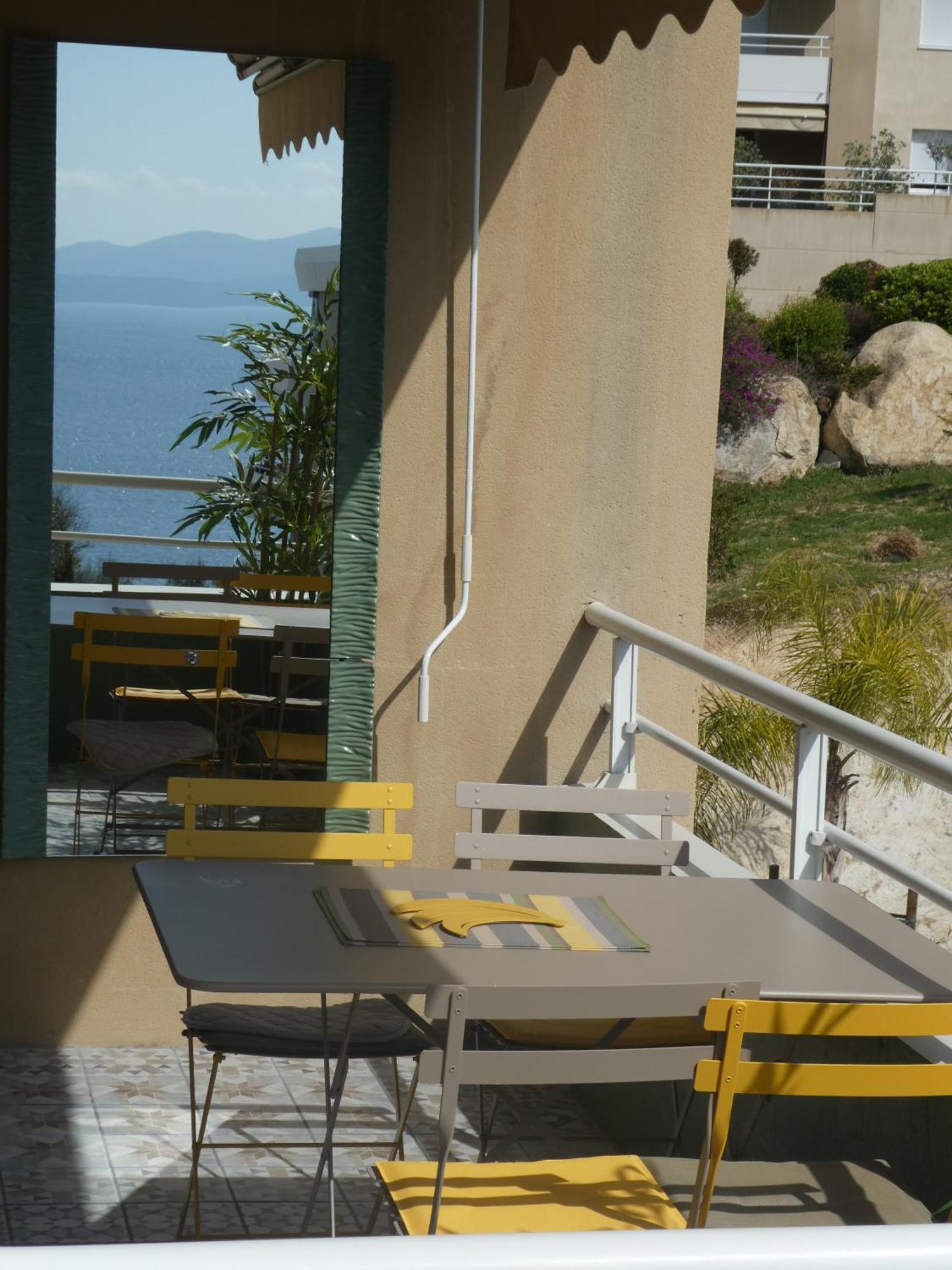 Appartement Ajaccio Sanguinaires T3 Proche Trottel Et 150m De La Mer, Belle *